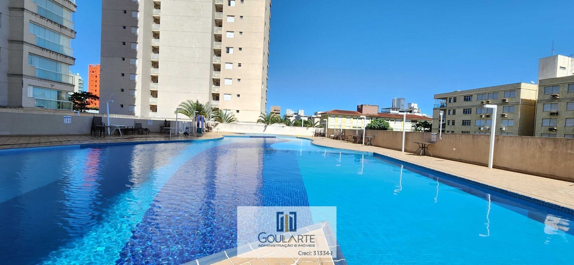 Apartamento alto padrão com acesso a sacada gourmet e vista mar, 2 dormitórios climatizados sendo 1 suíte, lazer no condomínio - ENSEADA -Guarujá/SP.