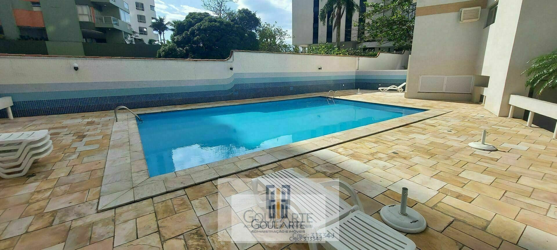 Apartamento alto padrão frente mar, 3 dormitórios sendo 1 suíte, lazer no condomínio, na praia da ASTÚRIAS - Guarujá/SP.