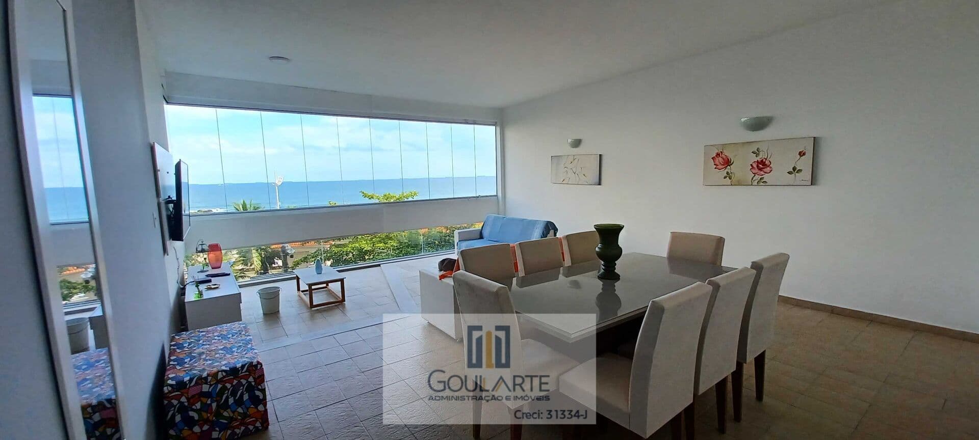 Apartamento frente mar, 3 dormitórios na praia de PITANGUEIRAS-GUARUJÁ/SP.