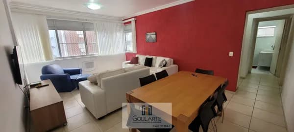 Apartamento reformado com 2 dormitórios climatizados, na praia da PITANGUEIRAS - Guarujá/SP.