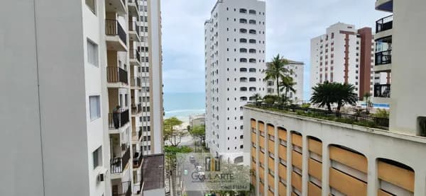 Apartamento alto padrão com acesso a sacada vista lateral do mar, 3 suítes climatizadas + dormitório de serviço, lazer no condomínio na praia das PITANGUEIRAS-Guarujá/SP.