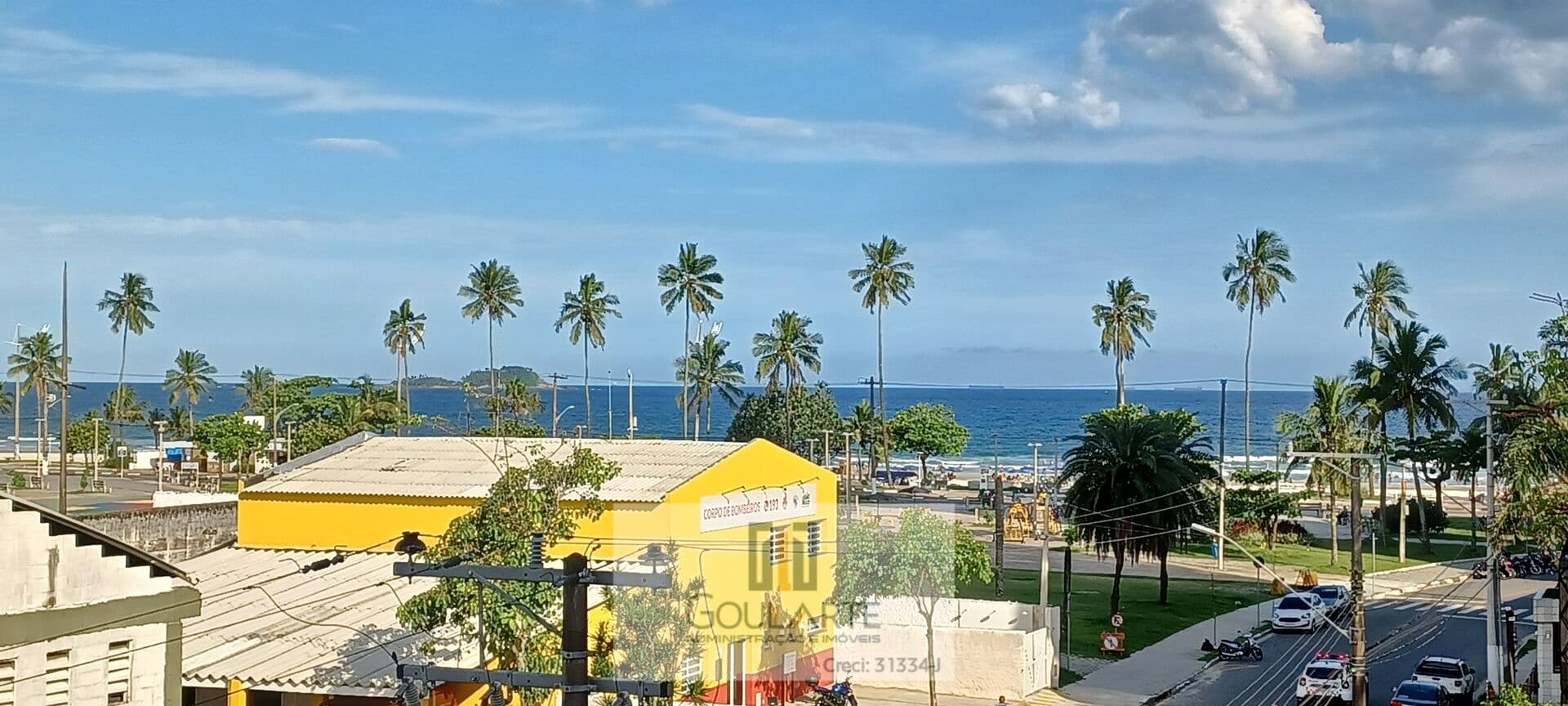 Apartamento alto padrão com sacada vista mar, 3 dormitórios sendo 1 suíte, lado praia - Enseada-Guarujá/SP.