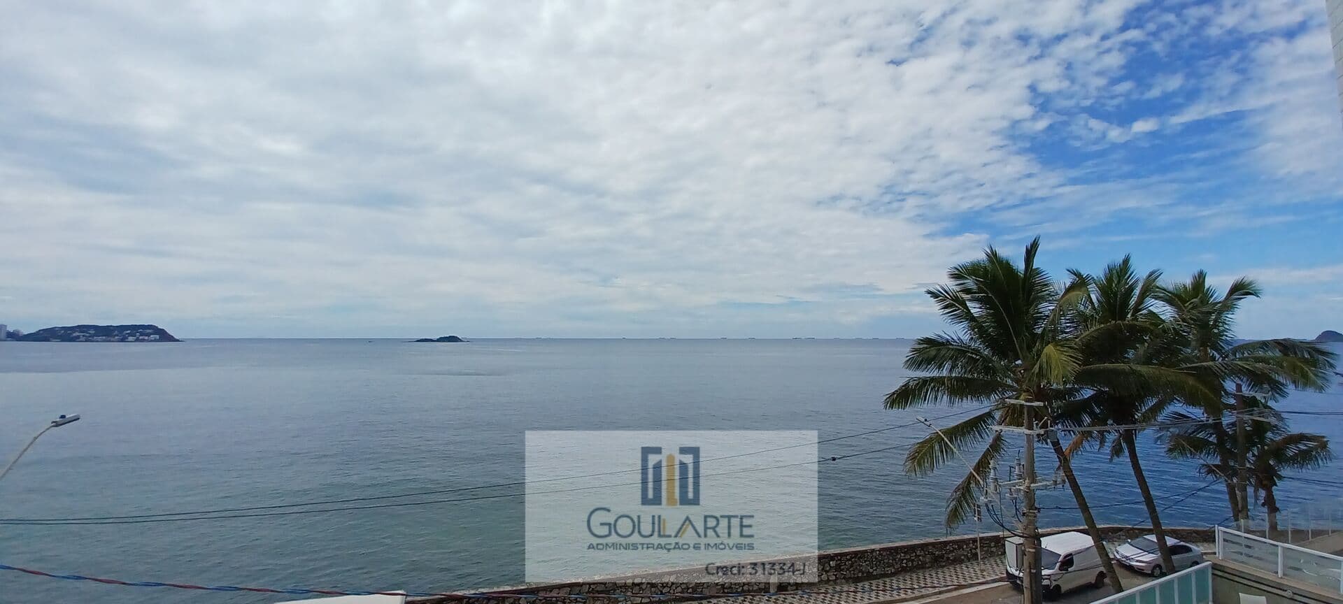 Apartamento alto padrão com 4 dormitórios sendo 2 suítes, lazer no condomínio e sacada gourmet com vista total para o mar - Pitangueiras-Guarujá/SP.
