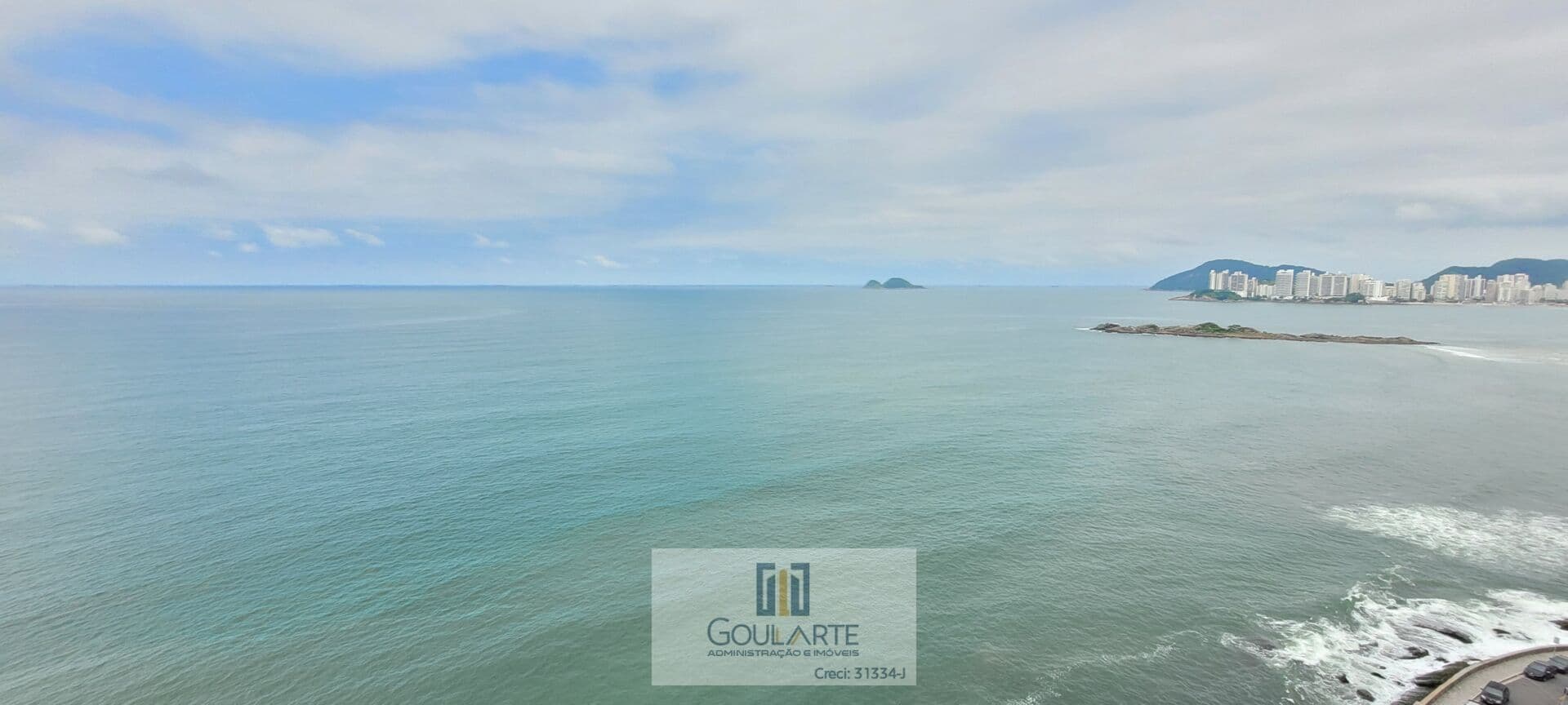 Apartamento Alto Padrão frente mar, 3 dormitórios sendo 1 suíte, *vista total mar* - PITANGUEIRAS-GUARUJÁ/SP