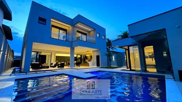 Casa alto padrão no Condomínio ACAPULCO com área de lazer, na praia do Pernambuco - Guarujá/SP