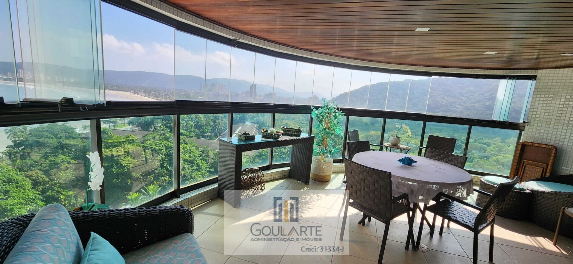 Apartamento com 4 suítes no clube TORTUGAS, "frente mar", na praia da ENSEADA -Guarujá/SP.
