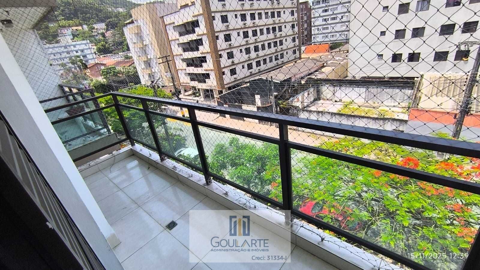 Apartamento com sacada, 3 dormitórios sendo 2 suítes climatizadas, lazer no condomínio, lado bairro na praia da ENSEADA-Guarujá/SP