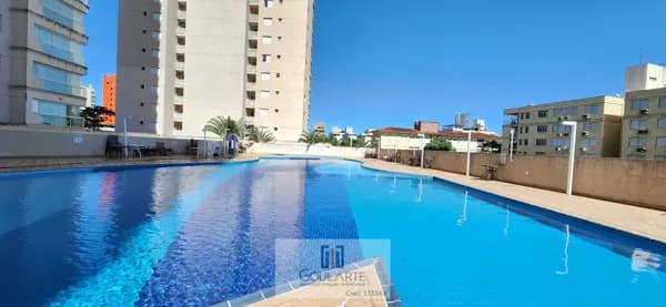 Apartamento alto padrão com acesso a sacada gourmet com vista lateral do mar, 2 dormitórios sendo 1 suíte, lazer no condomínio - ENSEADA -Guarujá/SP.