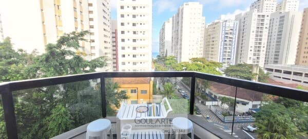 Apartamento Alto Padrão com sacada vista parcial do mar, 3 suítes, lazer no condomínio - Pitangueiras-Guarujá/SP.