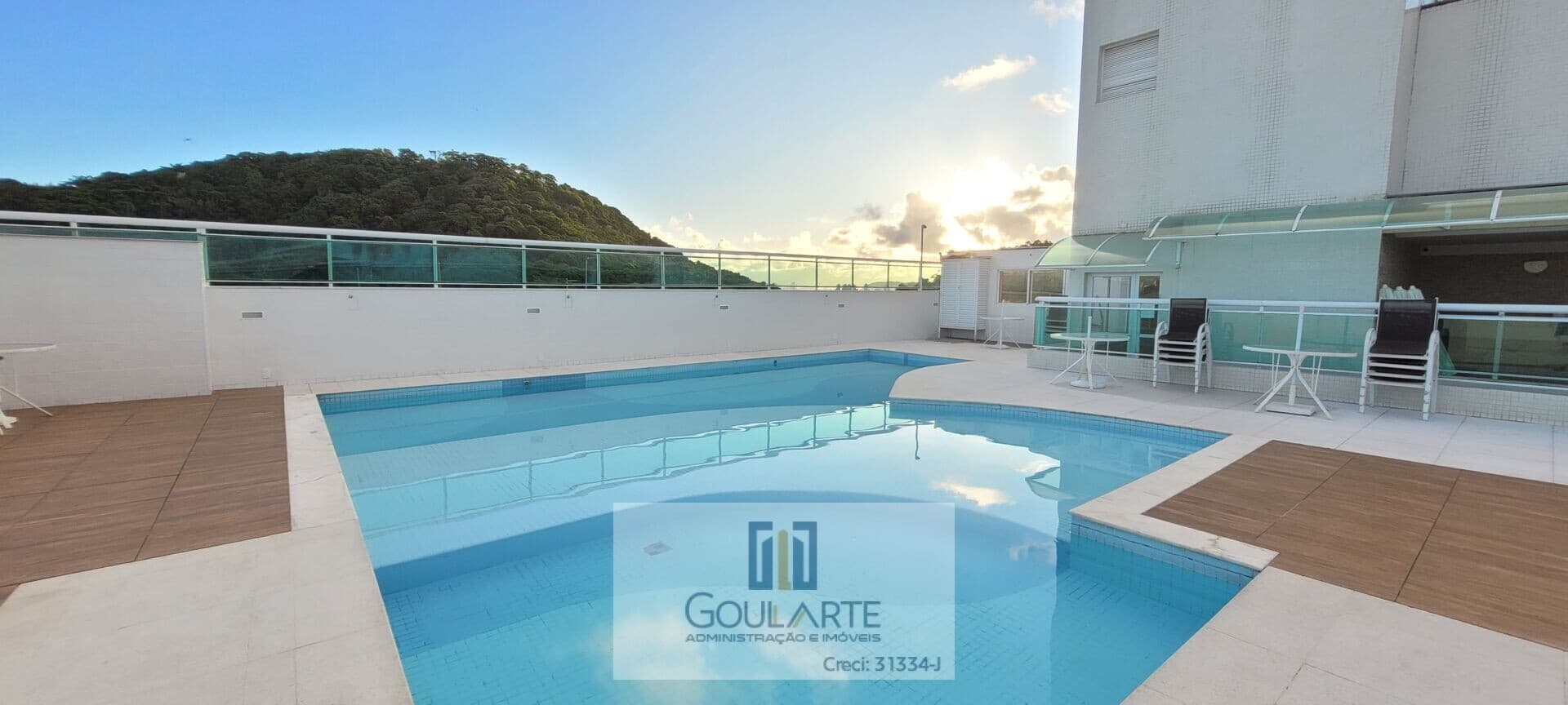 Apartamento Alto Padrão com 3 dormitórios climatizados sendo 2 suítes, sacada gourmet, lazer completo no condomínio - Pitangueiras-Guarujá/SP.