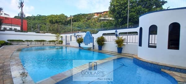 Apartamento padrão com sacada, 2 dormitórios climatizados, lazer completo no condomínio, lado praia Enseada-Guarujá/SP.