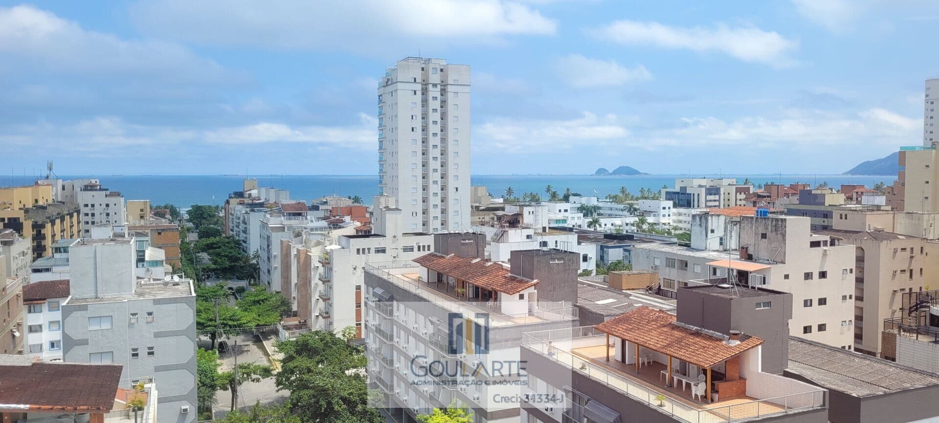 Apartamento alto padrão com sacada gourmet e vista mar, 3 dormitórios sendo 1 suíte, lazer completo no condomínio, lado praia Enseada-Guarujá/SP.