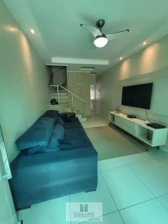 CASA SOBRADO com 3 suítes no bairro Las Palmas, Guarujá/SP.