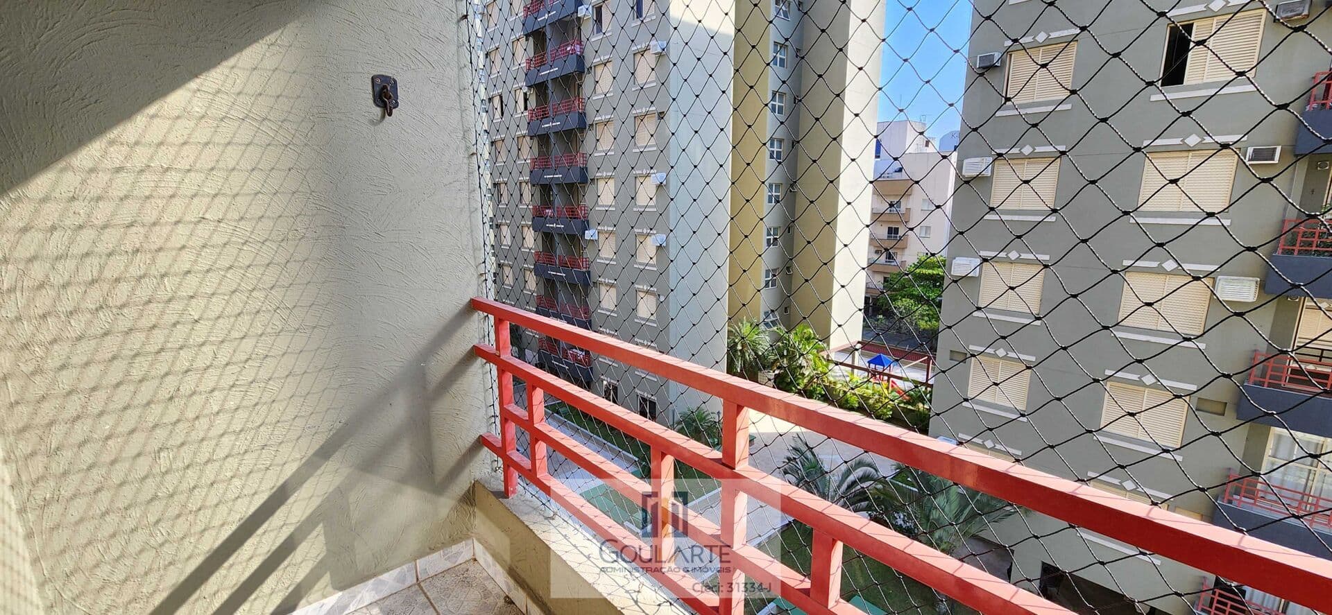 Apartamento com 2 dormitórios climatizados, lazer no condomínio, na praia da ENSEADA - Guarujá/SP.