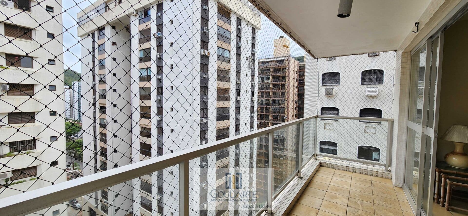 Apartamento com 3 dormitórios sendo 2 suítes e 1 dormitório reversível, lazer no condomínio na praia da Pitangueiras-Guarujá/SP