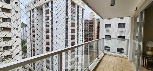 Apartamento com 3 dormitórios sendo 2 suítes e 1 dormitório reversível, lazer no condomínio na praia da Pitangueiras-Guarujá/SP