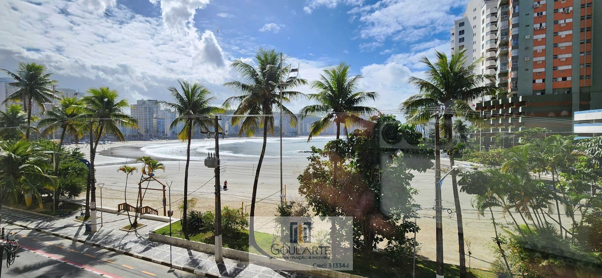 Apartamento alto padrão com vista total para o mar, sala 3 ambientes climatizada na praia das Astúrias-Guarujá/SP.