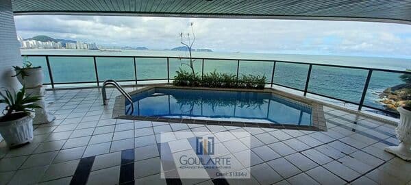 Apartamento alto padrão com área gourmet privativa (piscina/churrasqueira) , 4 suítes com acesso para a sacada e vista panorâmica do mar de todos os ambientes, na praia da Astúrias/GUARUJÁ-SP.