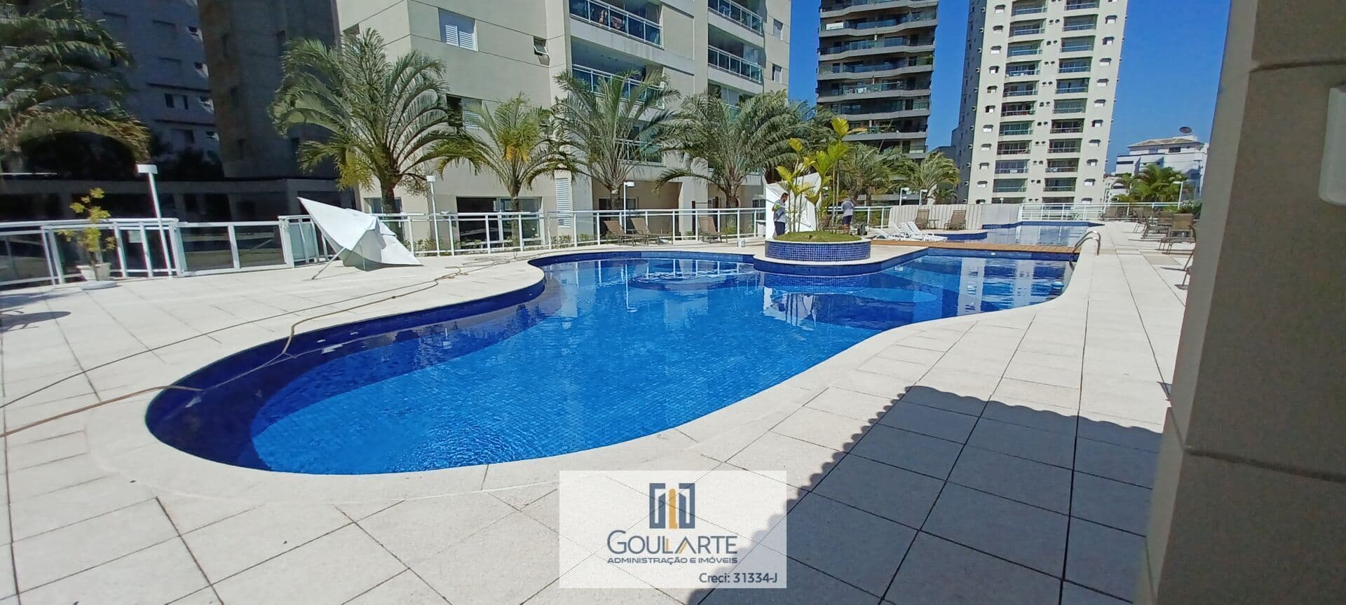 Apartamento alto padrão com sacada gourmet, 3 dormitórios climatizados sendo 1 suíte, lazer no condomínio na praia das ASTÚRIAS-GUARUJÁ/SP.