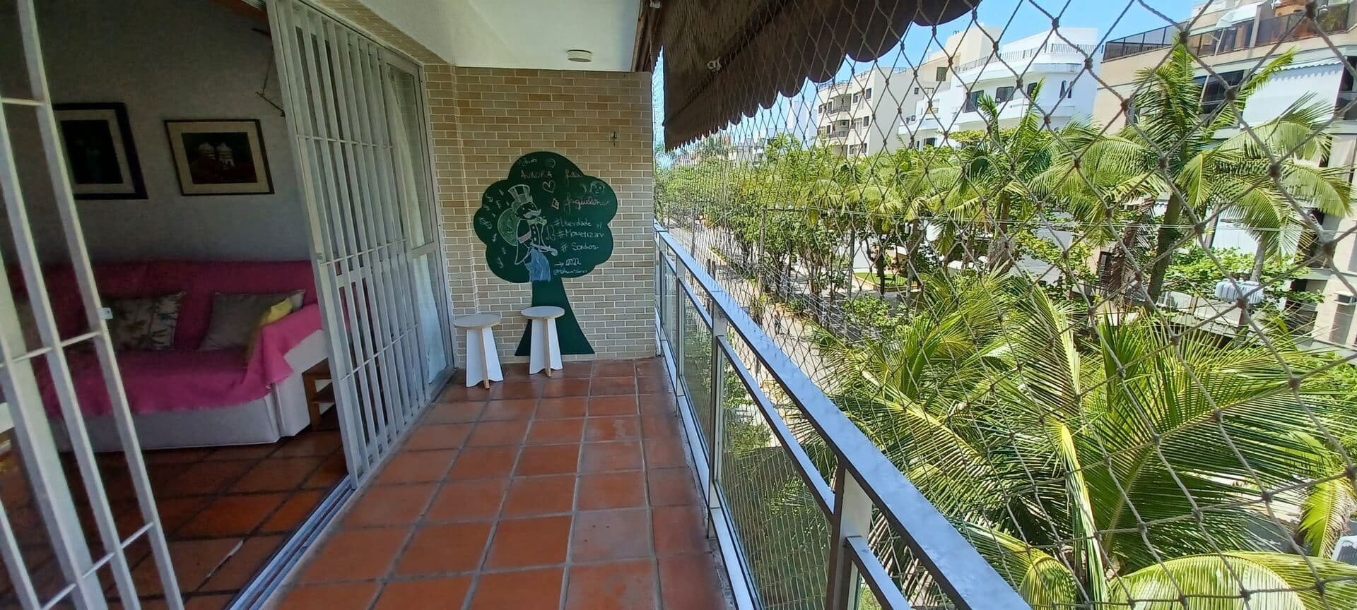 Apartamento em lado praia da Enseada-Guarujá/SP.