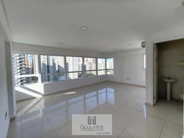 Sala comercial em prédio comercial na Pitangueiras - Guarujá/SP.