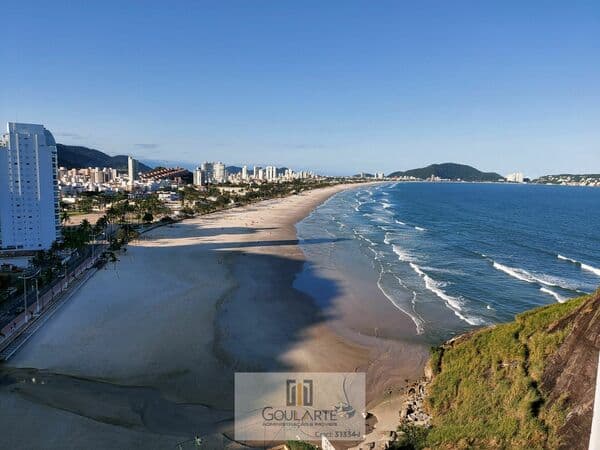 Apartamento alto padrão com vista mar, 3 dormitórios sendo 1 suíte, PITANGUEIRAS-Guarujá/SP.