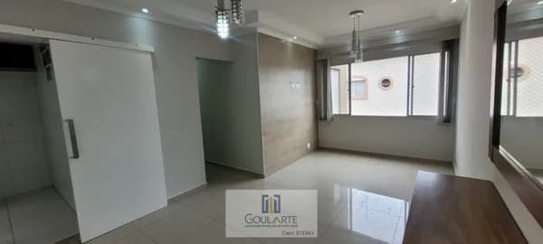 Apartamento com 3 dormitórios sendo 1 suíte, lado bairro na praia da ENSEADA - Guarujá/SP.