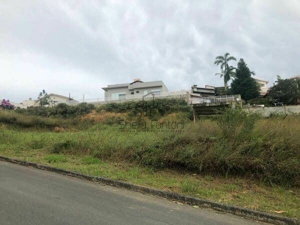 Excelente terreno para construção de casa de alto Padrão