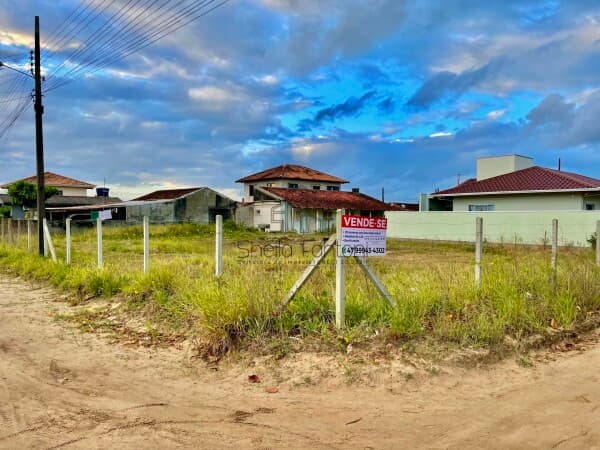 Terreno em Praia Ervino, São Francisco do Sul/SC
