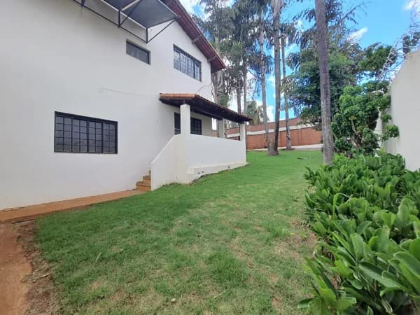 Casa com 02 pavimentos Alto Padrão em Cidade Jardim, Uberlândia/MG