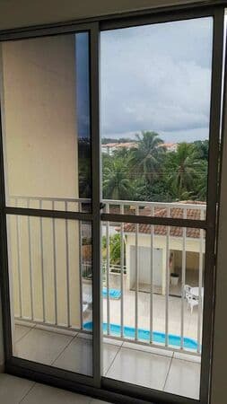 Apartamento 2/4 com varanda