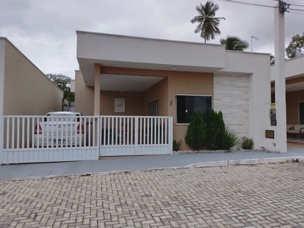 Linda casa de 3/4 com suite