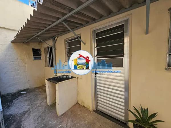Casa de quarto, cozinha e banheiro perto da Basicom na Vila Joaniza