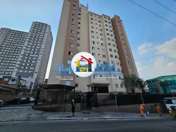 Apartamento com 2 dormitórios e 1 vaga em American polis pertinho da Cupecê!