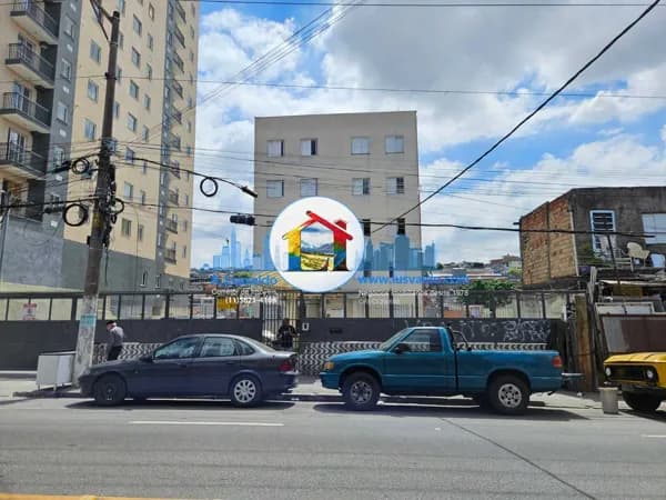 Apartamento espaçoso com 2 dormitórios e 1 vaga na Avenida!