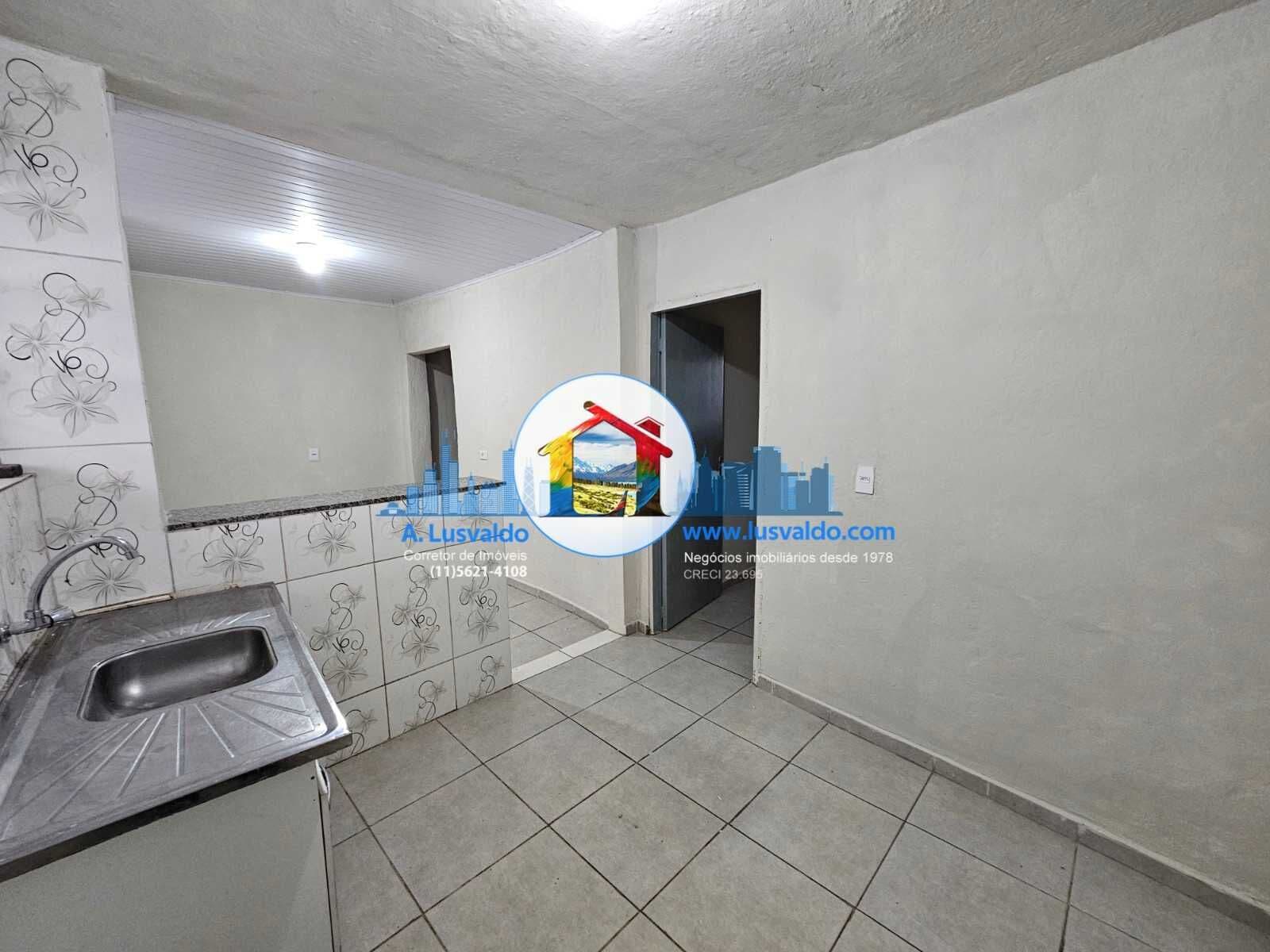 Casa com 2 dormitórios no Jardim São Carlos
