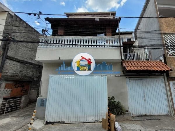 Propriedade com 4 casas para renda no Jardim Itapura!