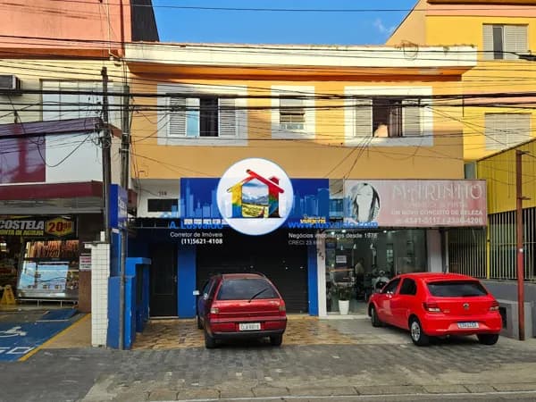 Salão comercial com 40M² de área interna mais 1 vaga na Av. Alvaro Guimarães no Bairro Planalto!