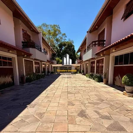 Sobrado em Caxias do Sul - Jardim América