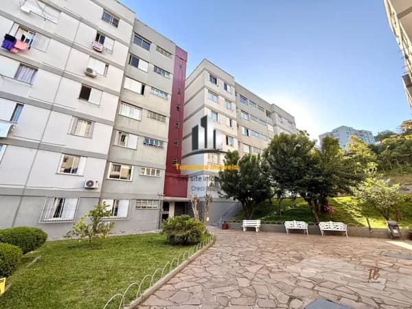 Apartamento em Caxias do Sul - Medianeira
