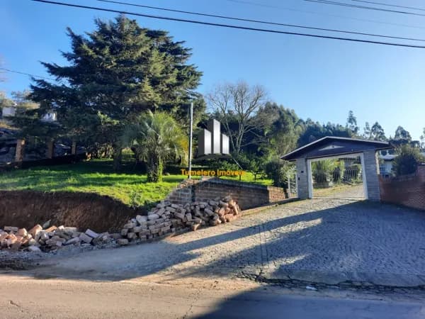 Lote/Terreno em Caxias do Sul - Linha 40