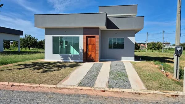 Excelente Casa Nova - Em Condomínio