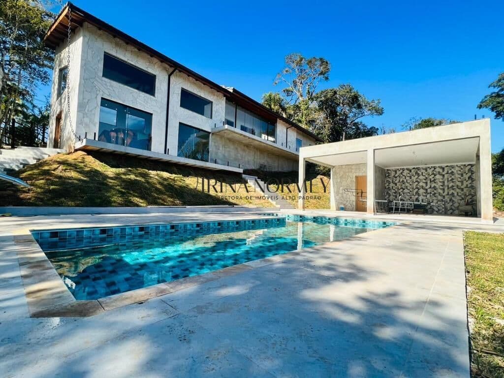 Casa á Venda, 4 suítes, de 300m² - Parque Rio Abaixo, Atibaia/SP