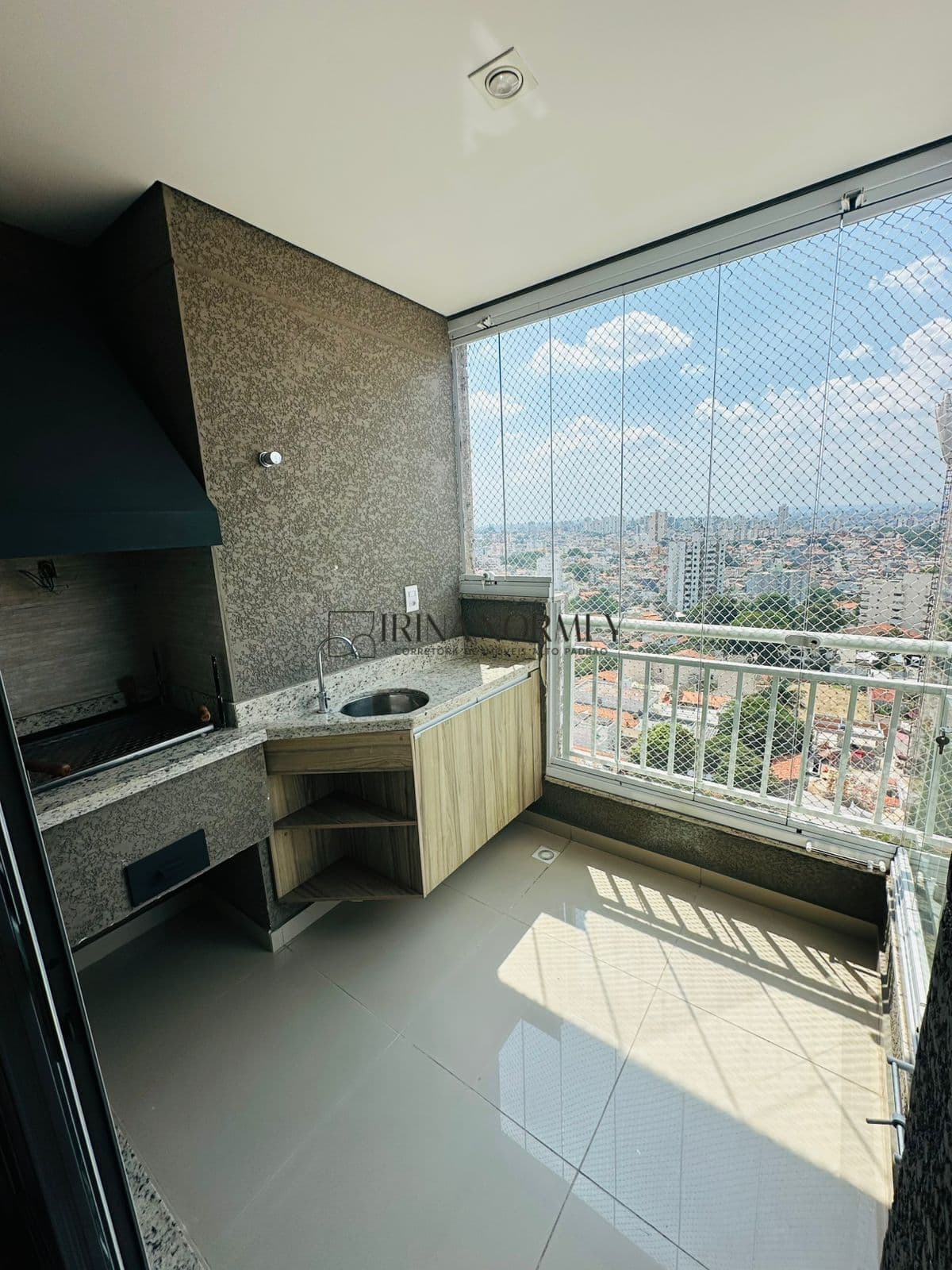 Apartamento á venda 2 dormitorios sendo 1 suite no Bairro Campestre, Santo André/SP
