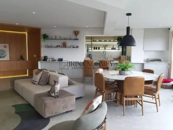 Apartamento á venda 3 dormitorios sendo 2 suites no Bairro Vila Guiomar, Santo André/SP