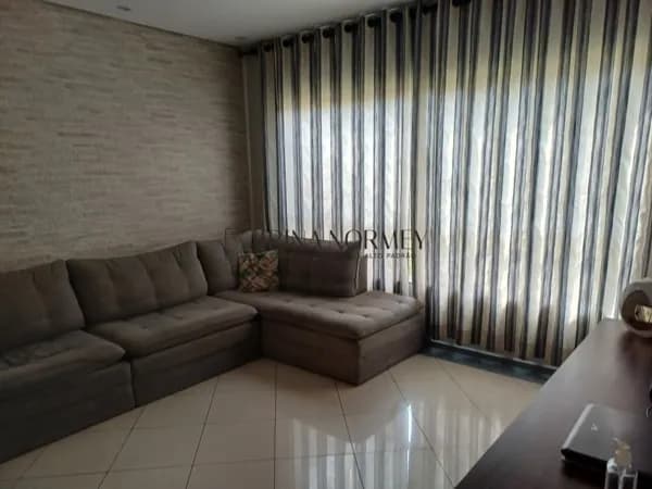 Sobrado á venda 3 dormitorios sendo 1 suite no Bairro Ceramica, São Caetano do Sul/SP