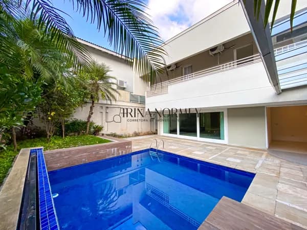 Casa á venda 5 suítes, 617m² no Condomínio Alphaville Residencial