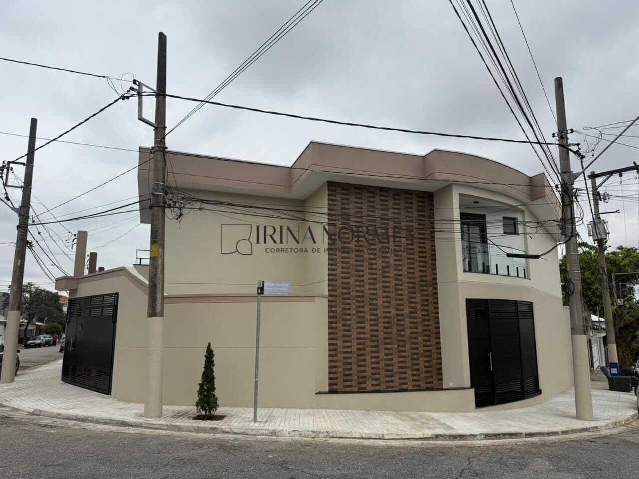 Sobrado á venda 3 dormitorios sendo 2 suites no Bairro Olimpico, São Caetano do Sul/SP