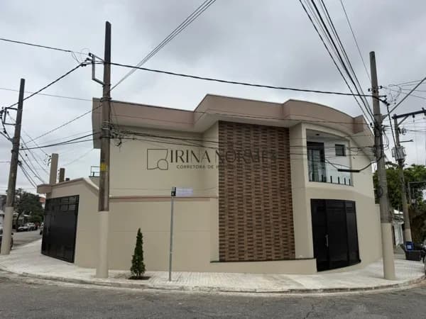 Sobrado á venda 3 dormitorios sendo 2 suites no Bairro Olimpico, São Caetano do Sul/SP
