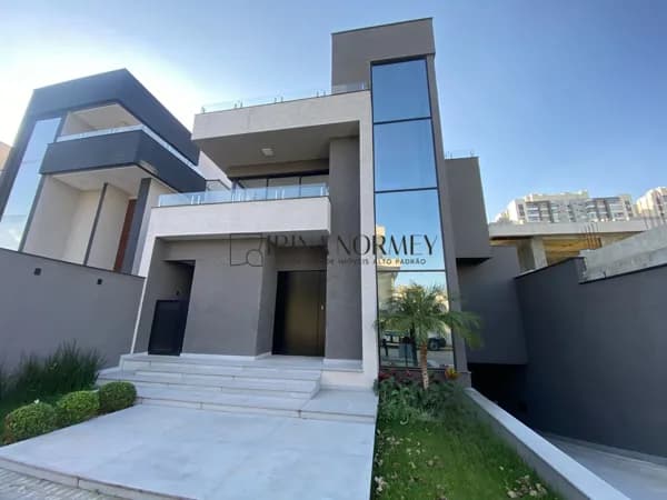 Casa de 4 suítes, 750m² no Bairro Cerâmica - São Caetano do Sul/SP